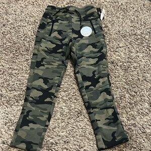 NWT GapFit Kids Camo Pants